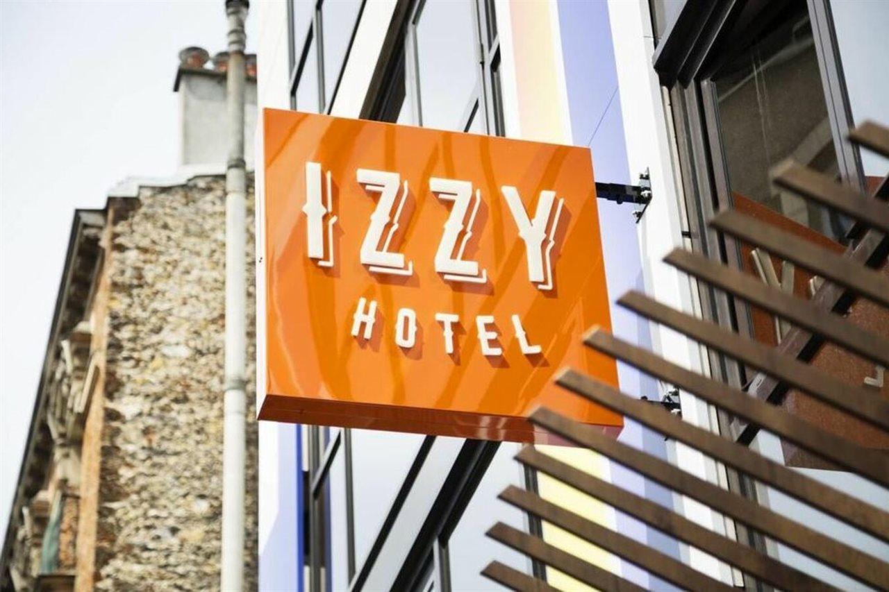 Hotel Izzy イシー＝レ＝ムリノー エクステリア 写真